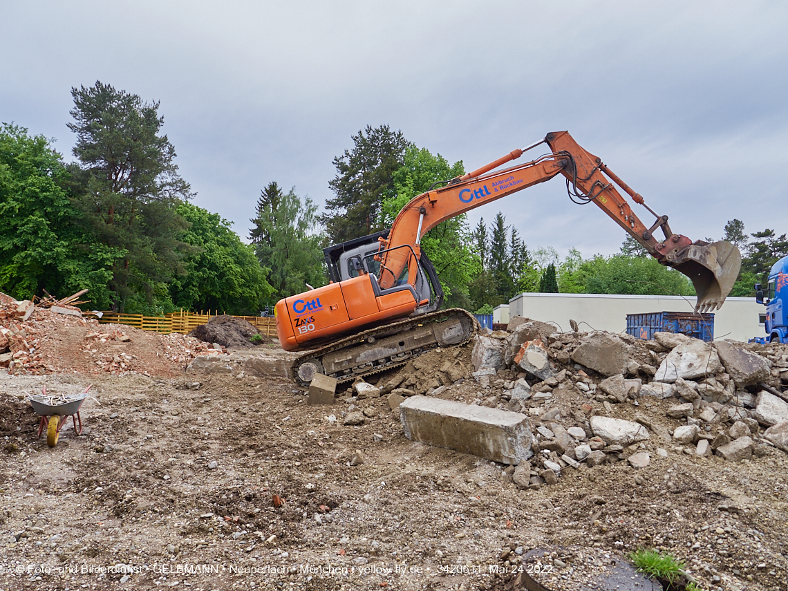 24.05.2022 - Baustelle am Haus für Kinder in Neuperlach